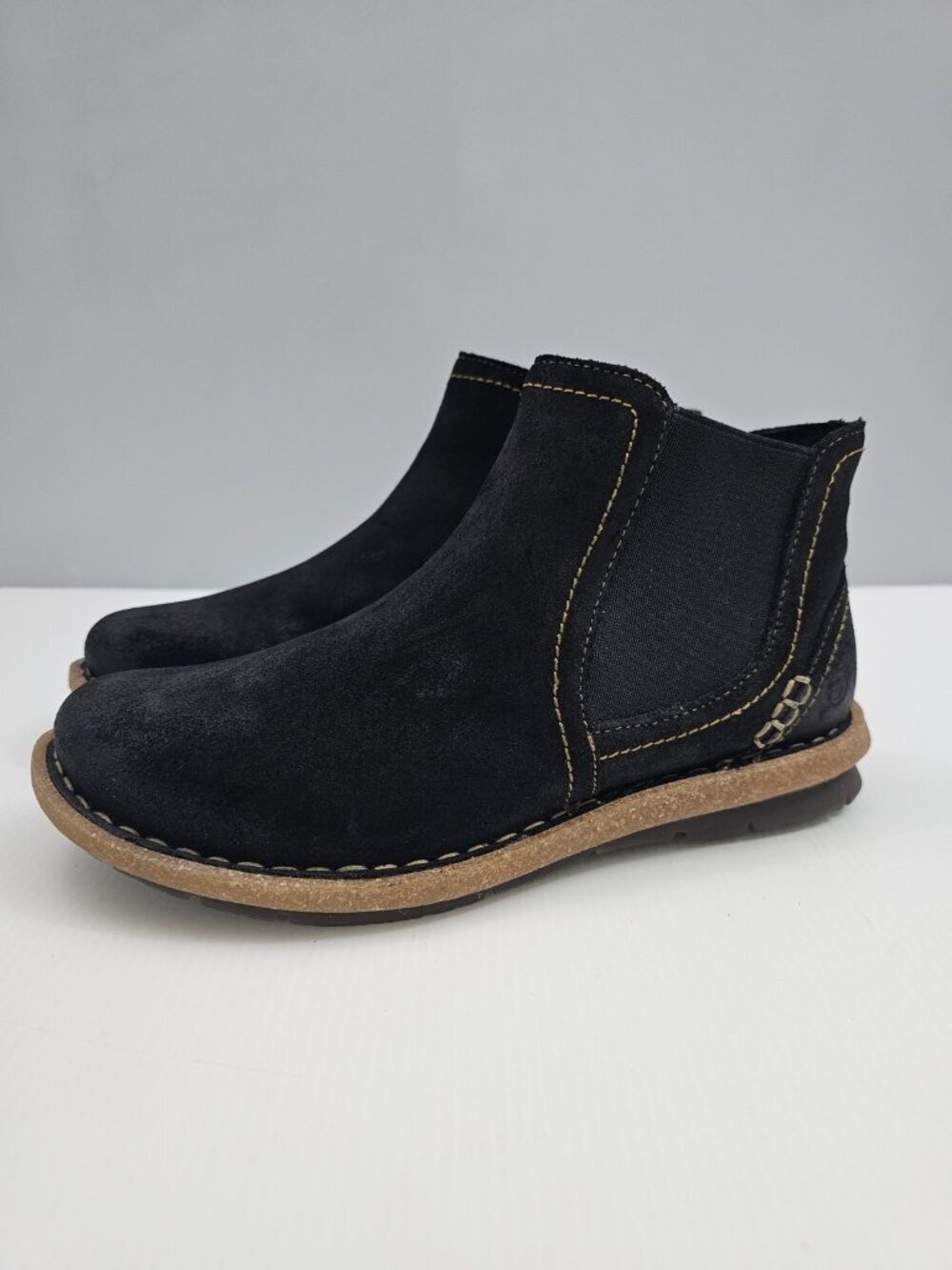 Born Tabby Chelsea Ankle Boot Womens 7.5 Black Distressed Suede Comfort Casual